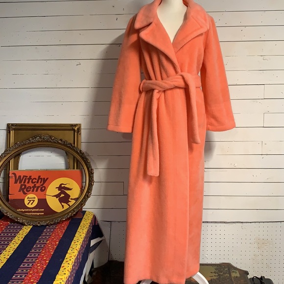 Vintage Other - VTG 60’s Coral Fuzzy Faux Fur Long Full Length Robe Dressing Gown with Pockets
